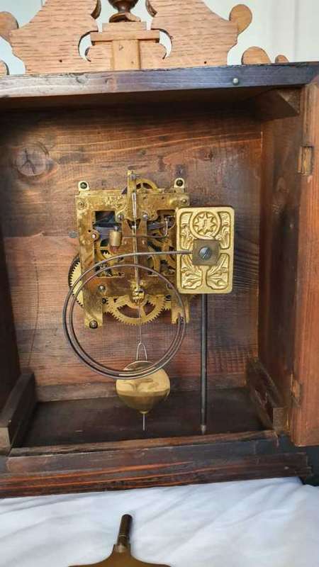 Antique  Wooden Mantel Clock Junghans B11 Working